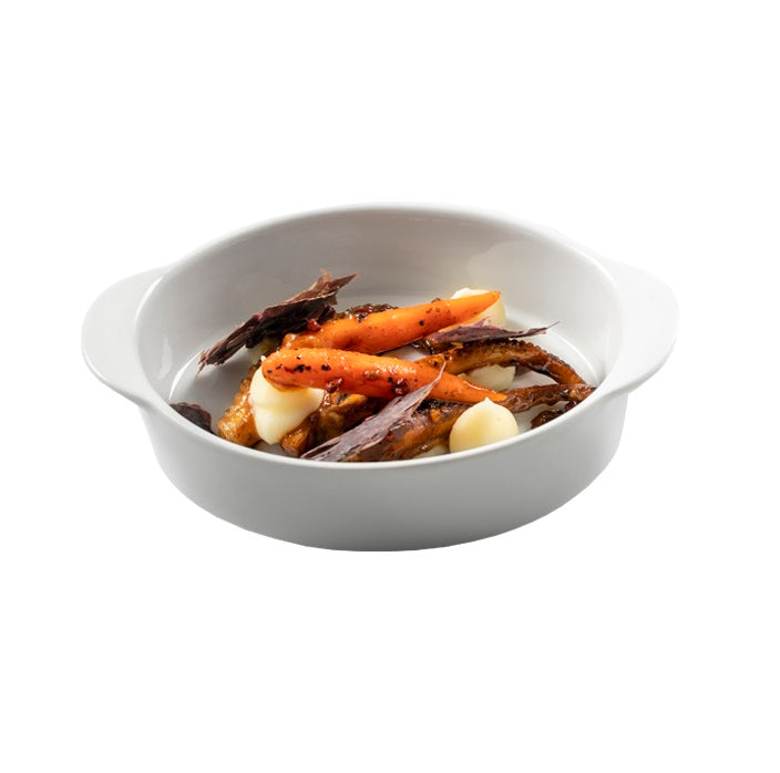 Love Terrine Oval porcelain bowl with glossy finish, luxury tableware for tapas, soups, or sides, elegant and durable