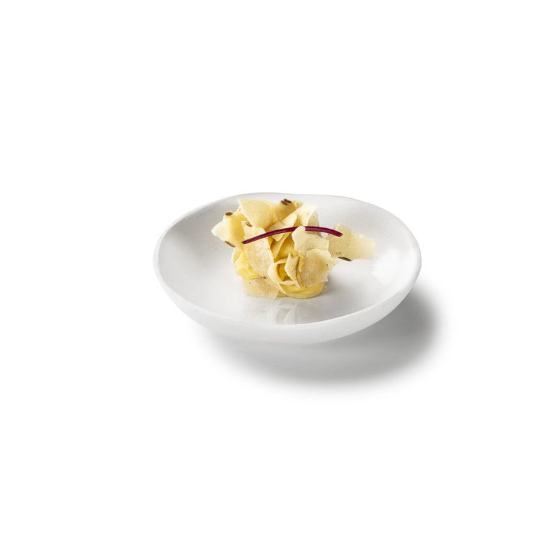 Luxury porcelain Gastro Bowl with glossy finish, perfect for appetizers, tasting dishes, and fine dining plating.