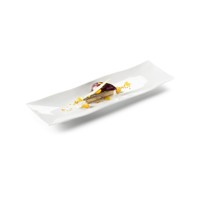 Luxury Gastro Tray in glossy porcelain with sleek elongated design for artistic culinary presentation and modern dining